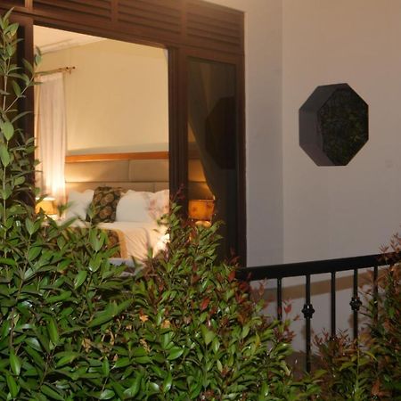 Akasu Bed And Breakfast Kampala Exterior photo