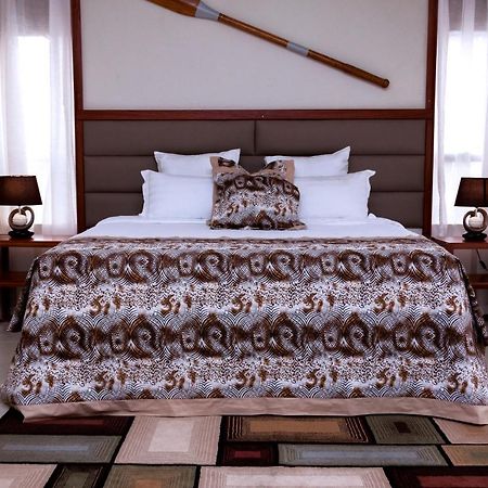 Akasu Bed And Breakfast Kampala Exterior photo